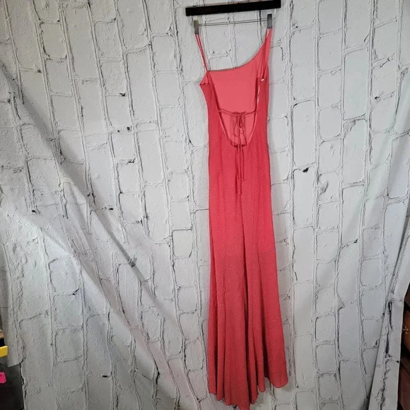 Masquerade Juniors 9/10 Coral Asymetrical‎ Hi Low Sparkle Spaghetti Strap Dress - Picture 4 of 9